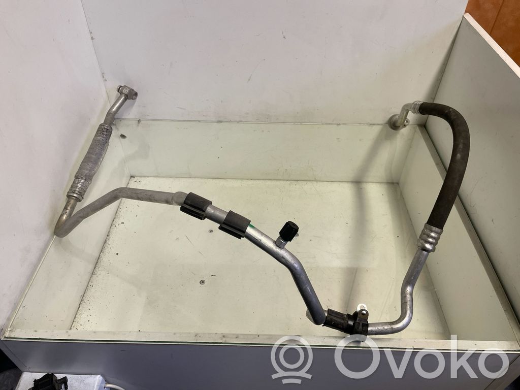 Volkswagen Golf VI Gaisa kondicioniera caurulīte (-es) / šļūtene (-es) 