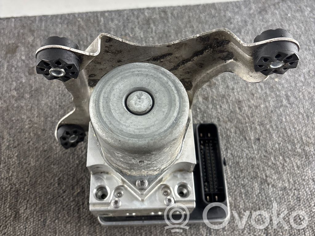 BMW 5 G30 G31 G38 ABS-pumppu 