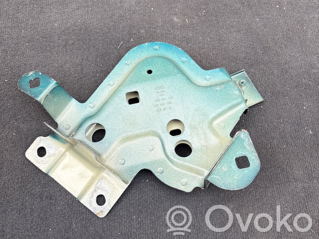 Audi e-tron Fender mounting bracket 