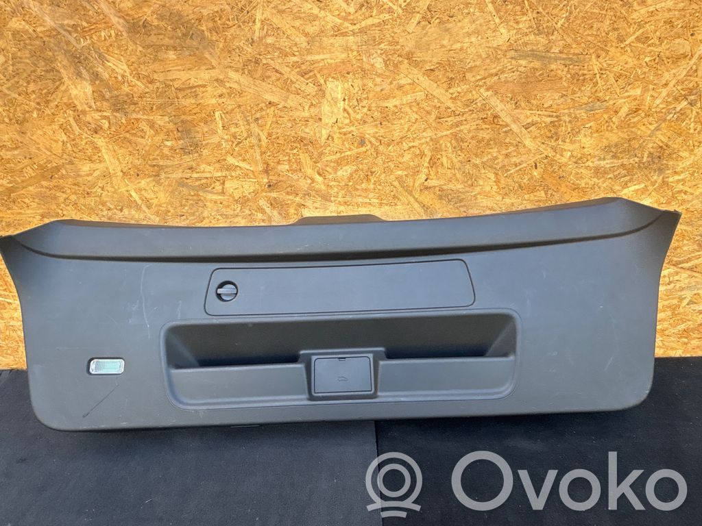 Tailgate trim   4KE867973C,4KE867973B