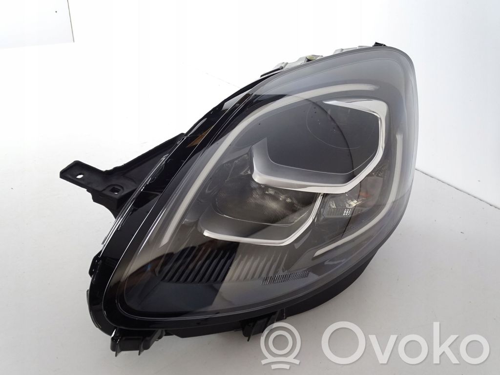 Ford Puma Headlight/headlamp 