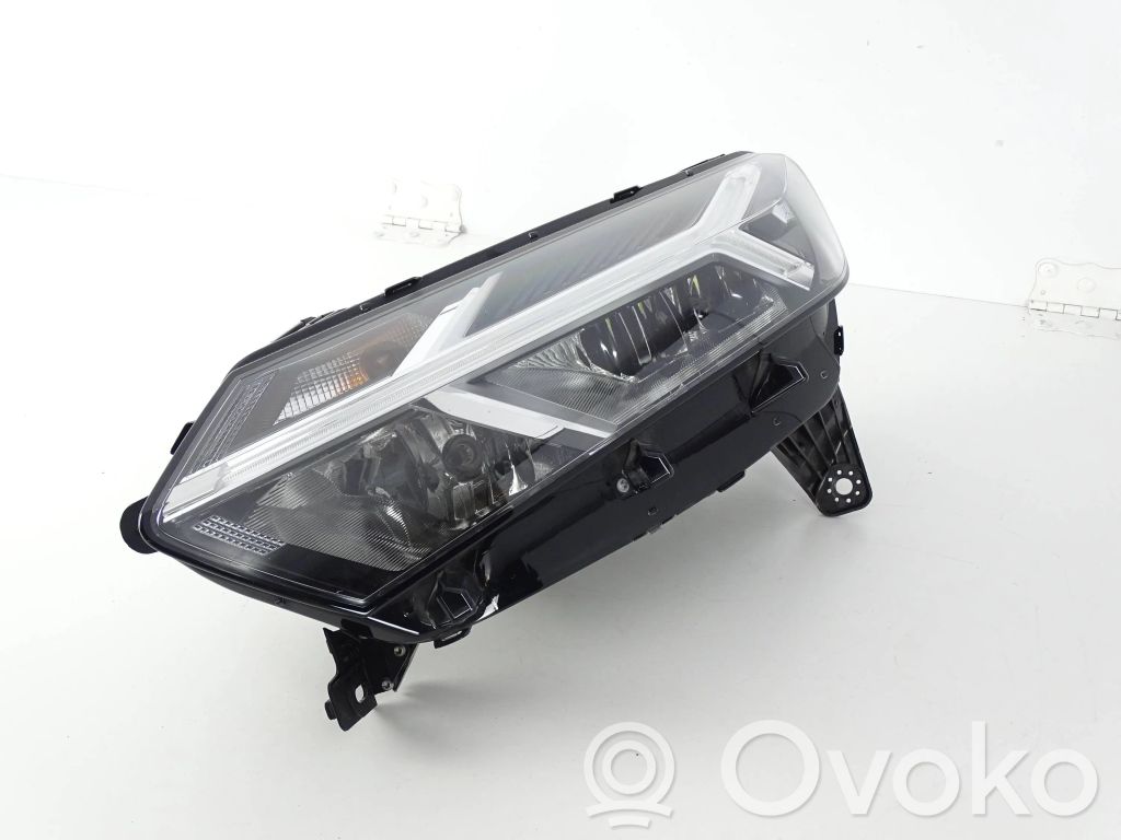 Lampa przednia   260608545R