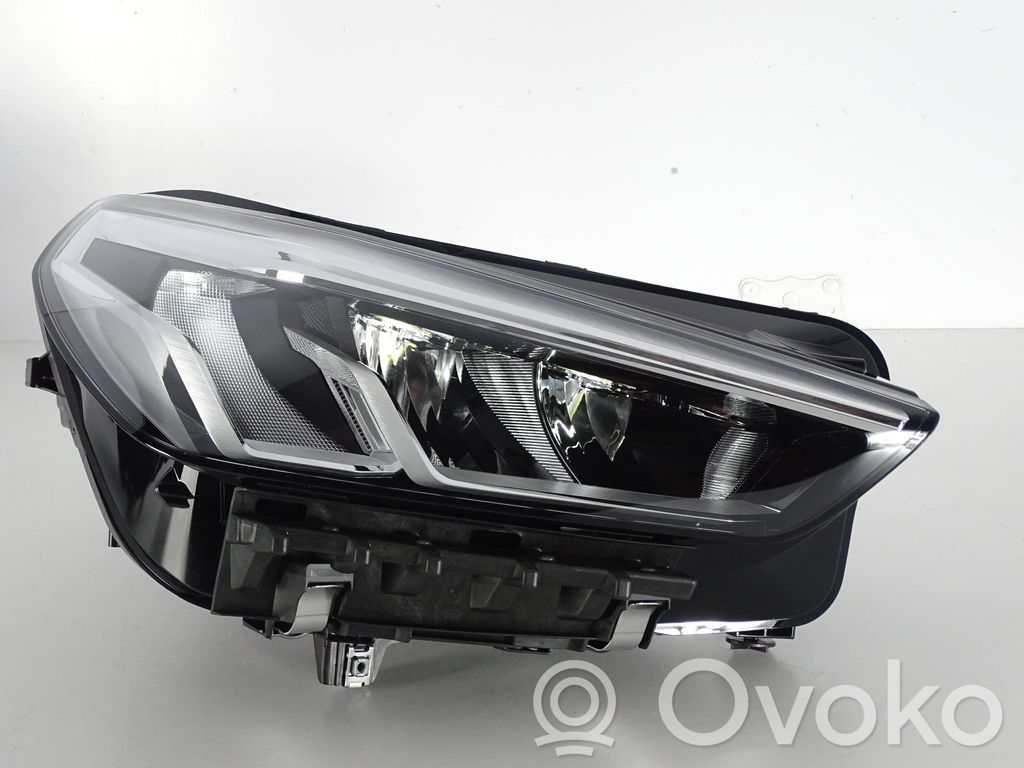 BMW X1 U11 Scheinwerfer 