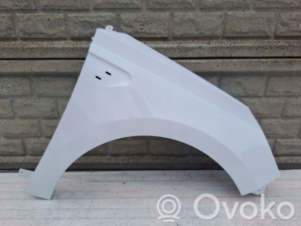 Renault Clio V Nadkole przednie 