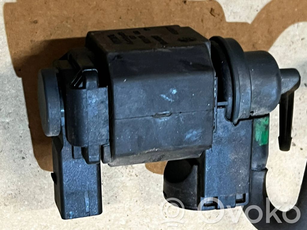 Válvula de vacío (Usadas)   06M906609A,06M906629,0212826E