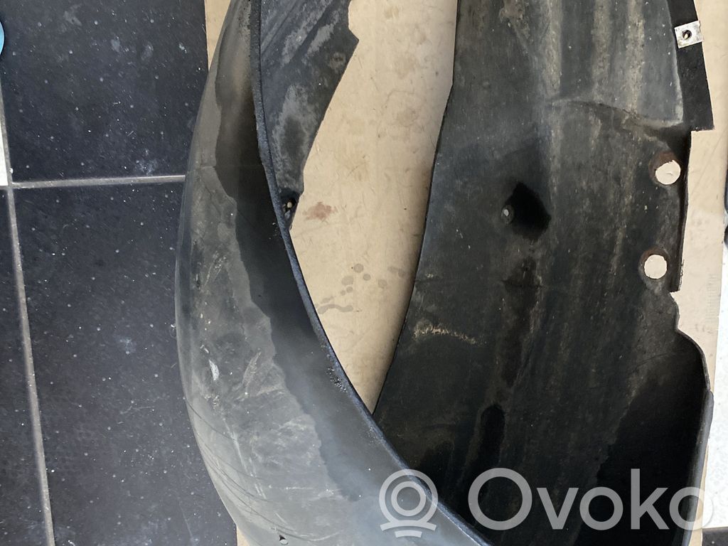 Audi Coupe Rivestimento paraspruzzi parafango posteriore 