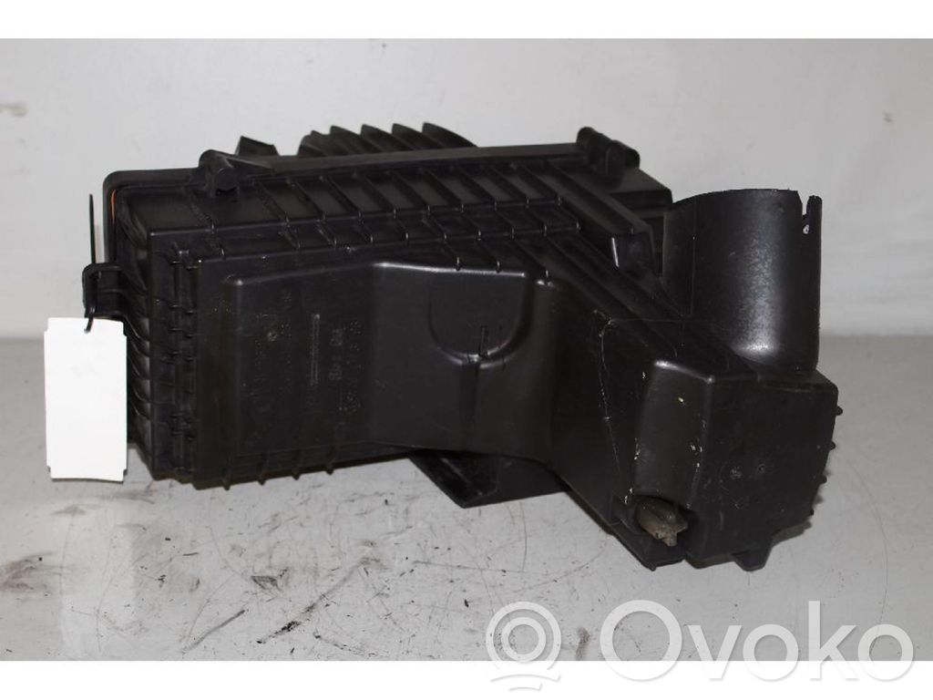 Air filter box