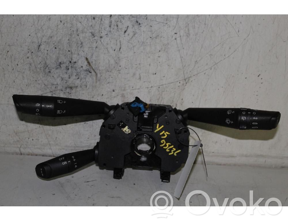 Lancia Ypsilon Light switch 