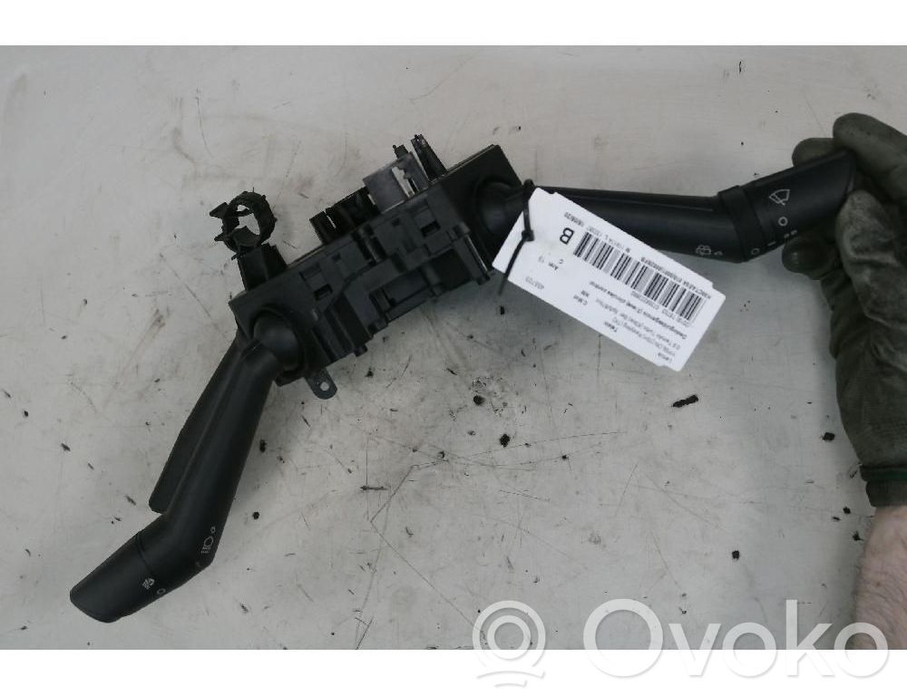 Lancia Ypsilon Light switch 