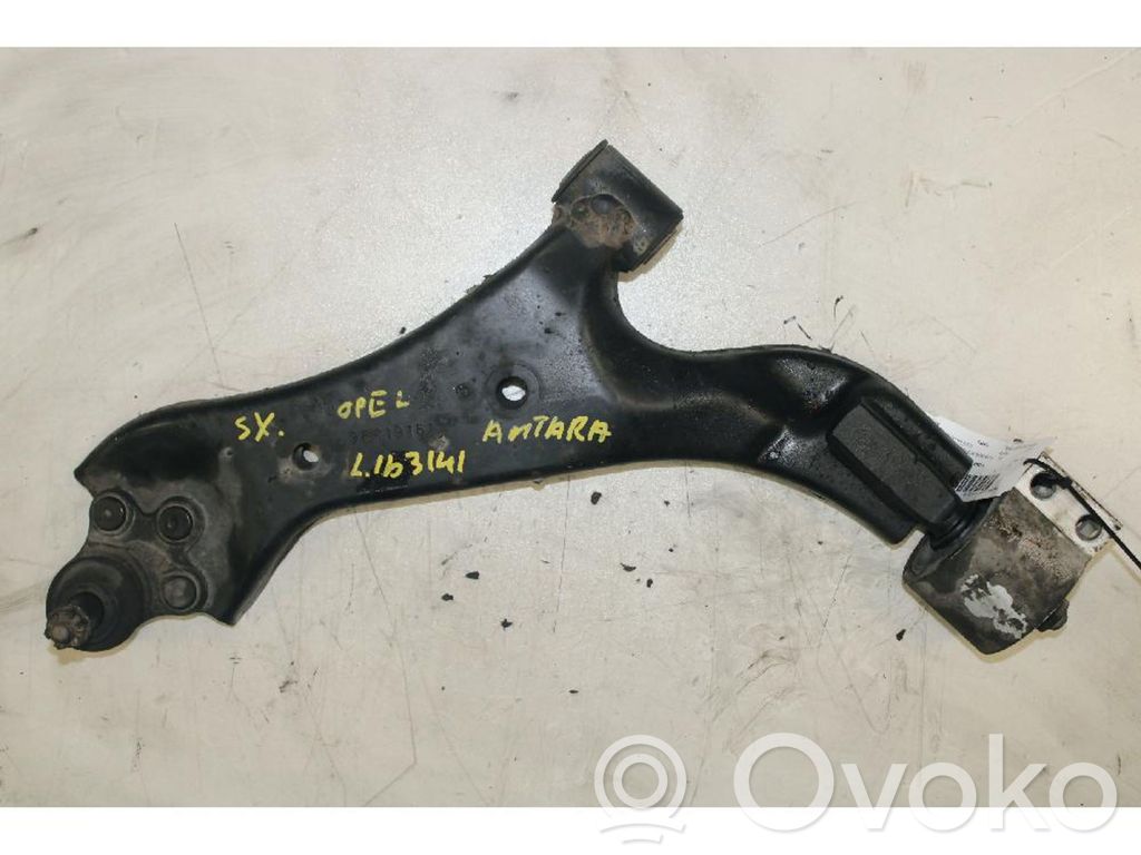 Opel Antara Basculă față 