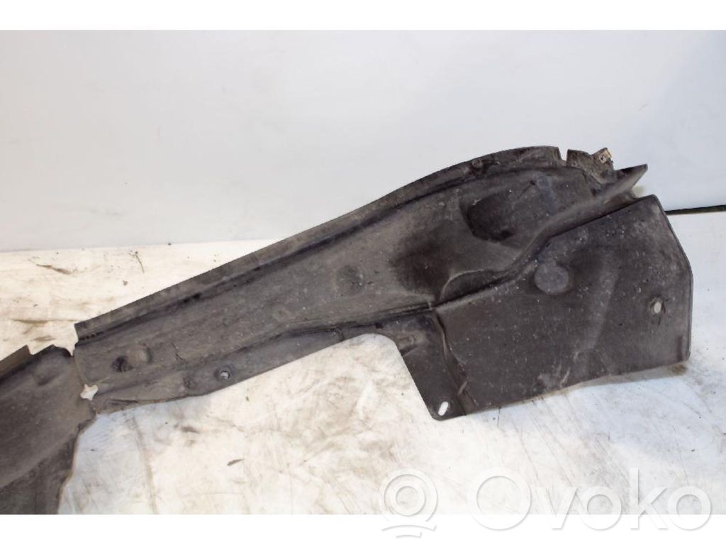 Front wheel arch liner splash guards