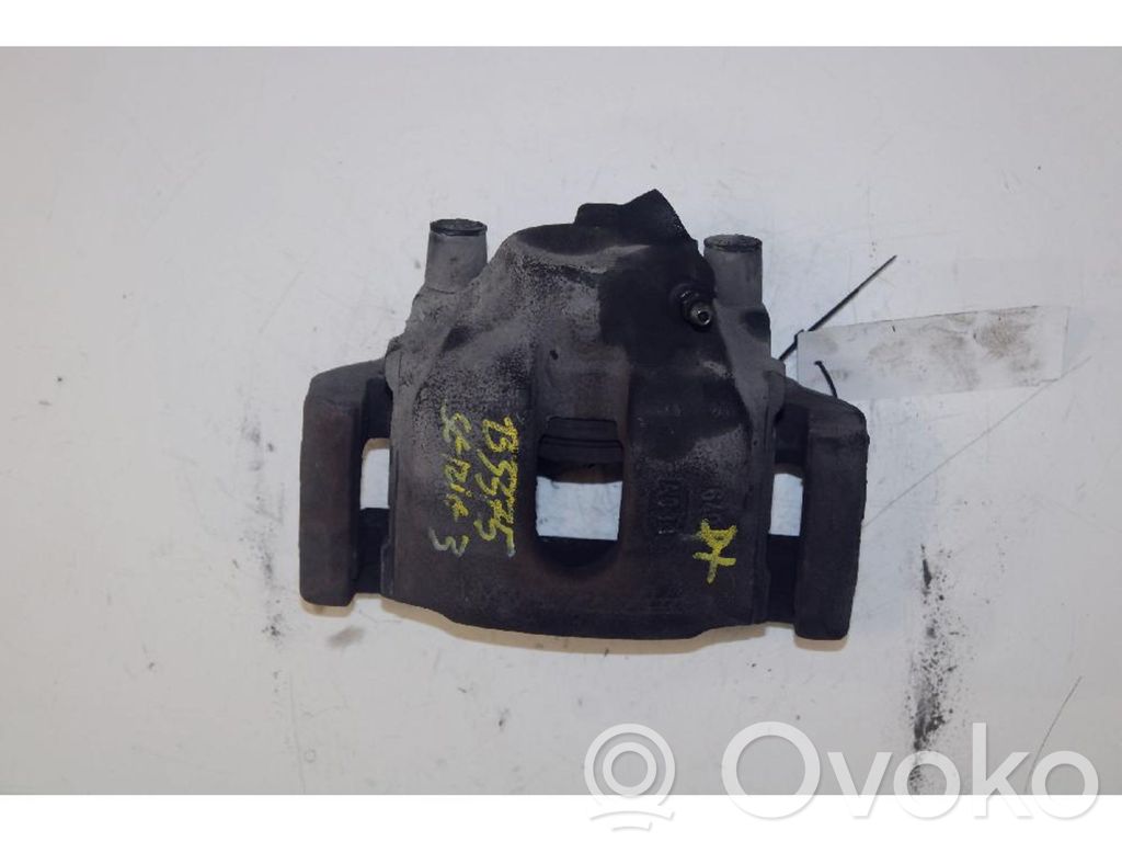 Front brake caliper   A033