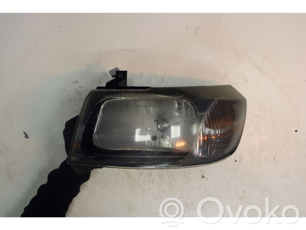 Headlight/headlamp   1353985