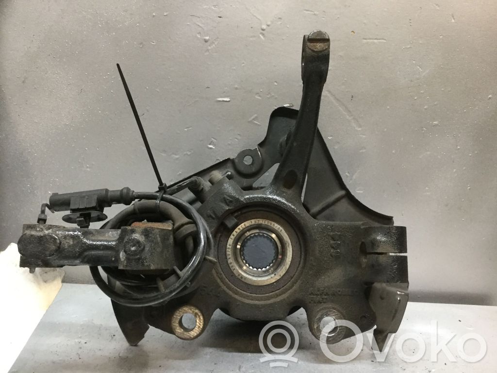 Lancia Ypsilon Cubo de rueda delantera 