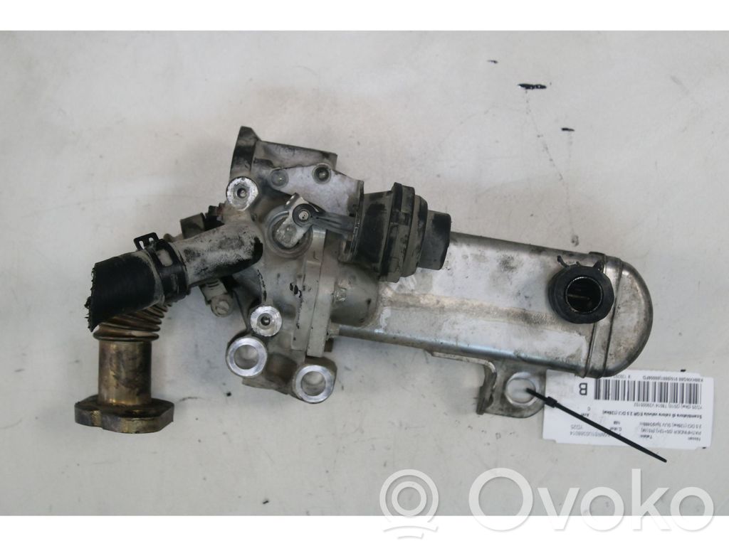 Nissan Pathfinder R51 Uchwyt / Mocowanie chłodnicy spalin EGR 