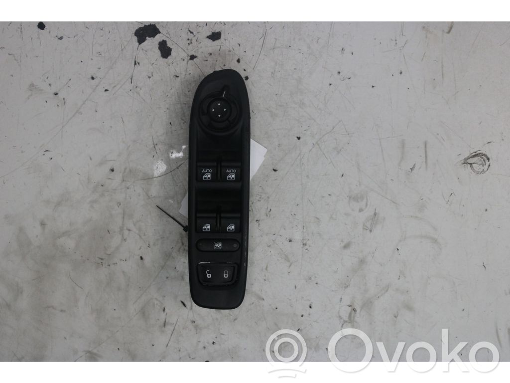 Electric window control switch   5531086400