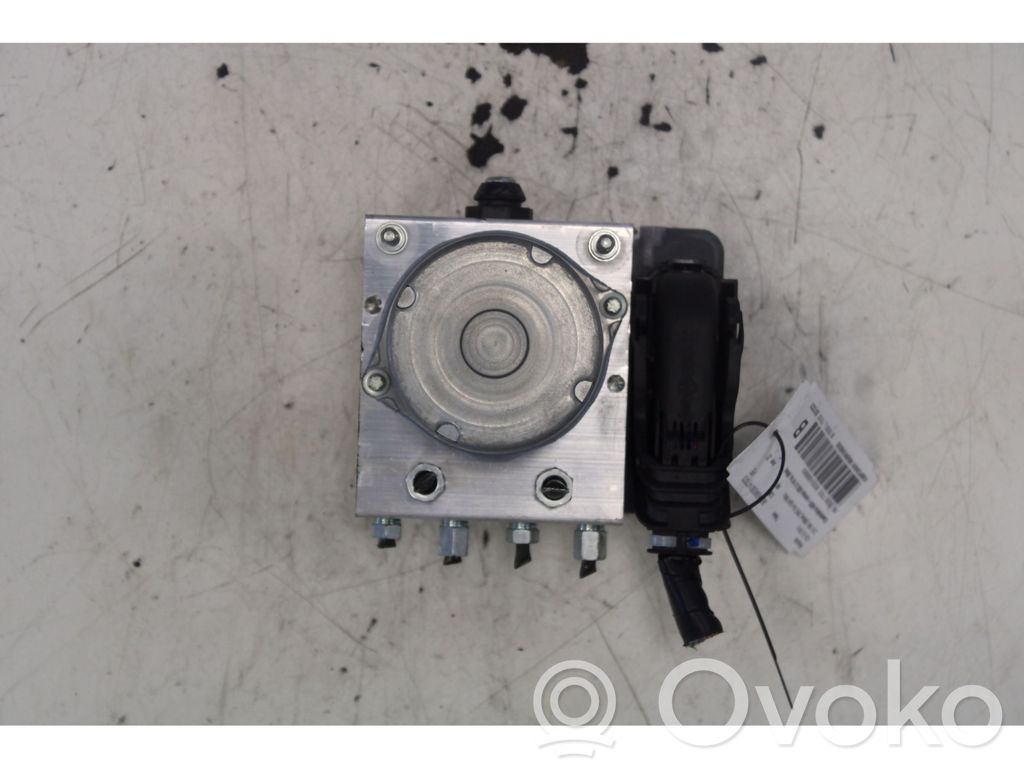 Mazda CX-3 ABS bloks 