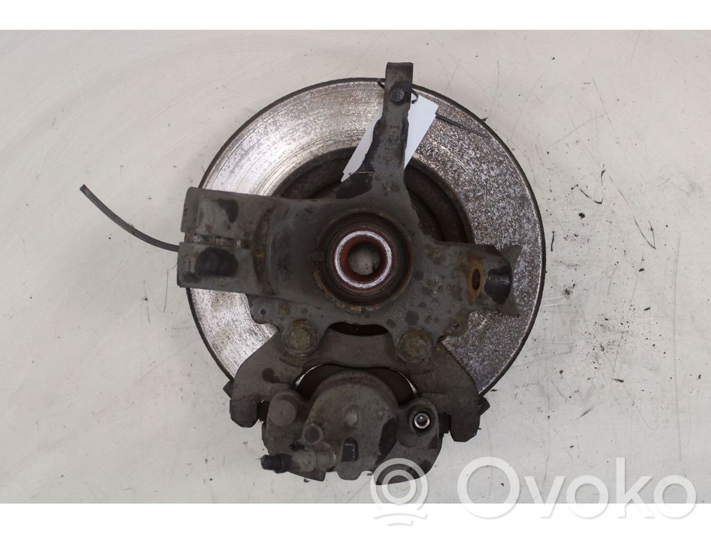 Front wheel hub spindle knuckle