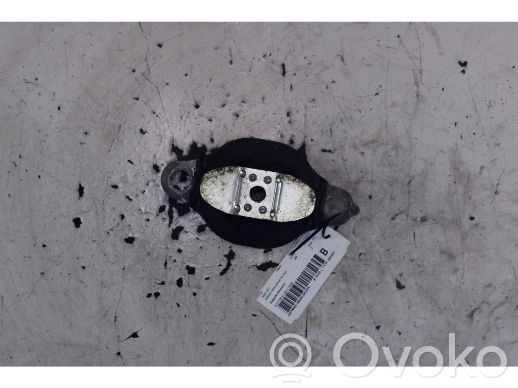 Fiat 500E Engine mount bracket 