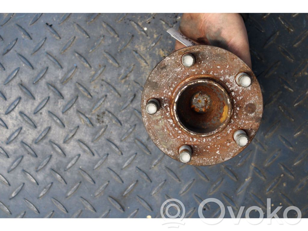 Rear wheel hub
