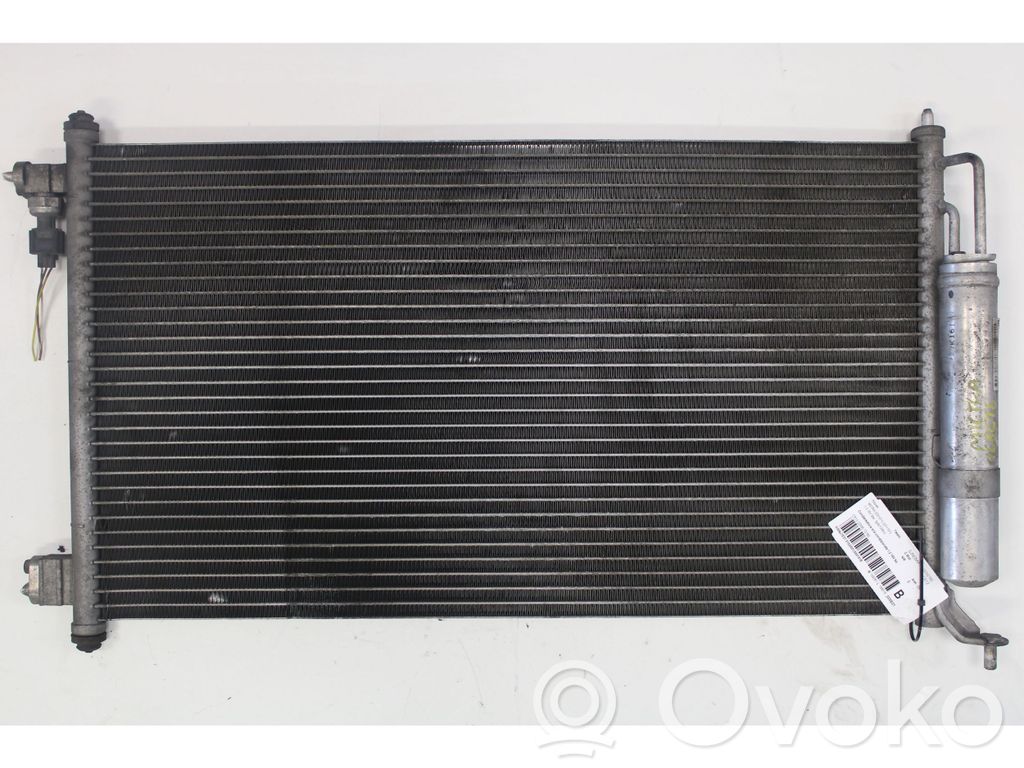 Nissan Micra Skraplacz / Chłodnica klimatyzacji 