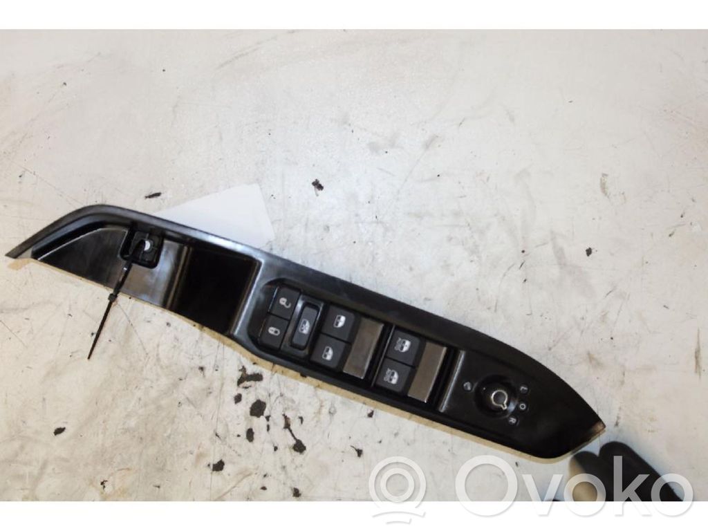Jeep Compass Electric window control switch 