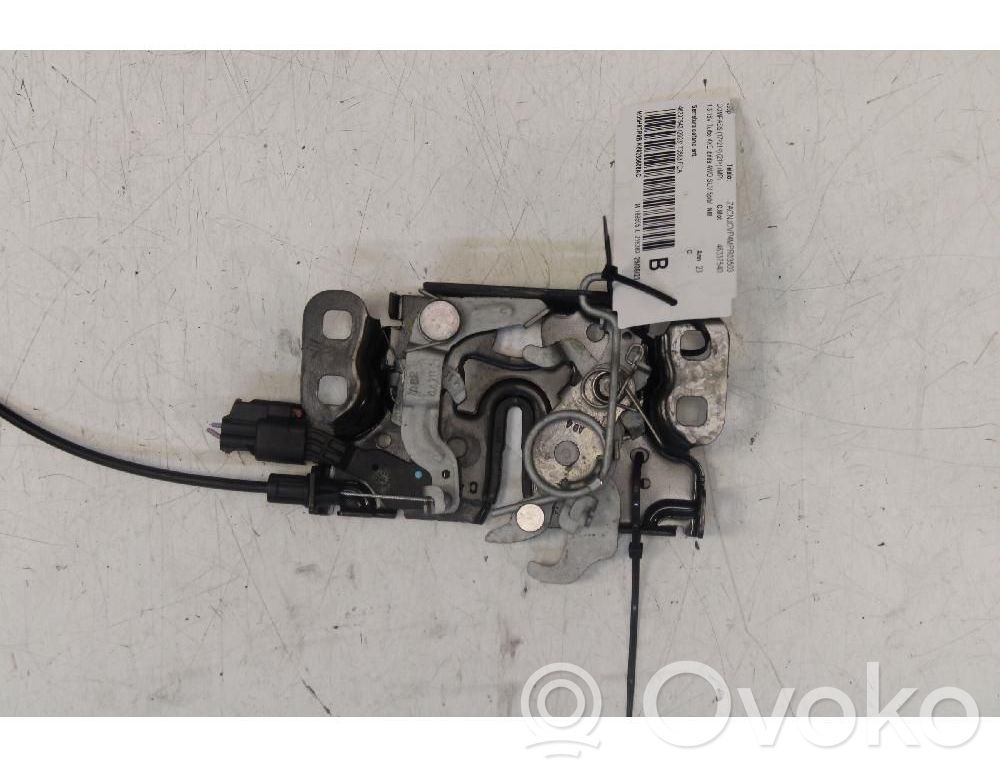 Jeep Compass Tie down hook / loop 