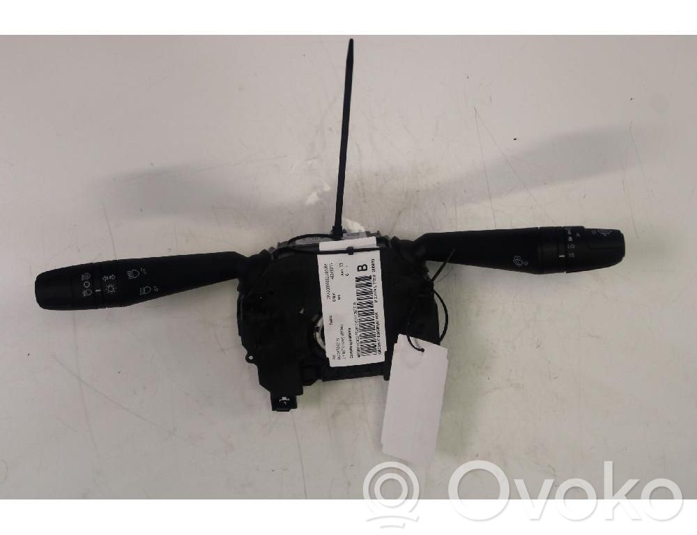 Interruptor de luz   7DP25JXWAB