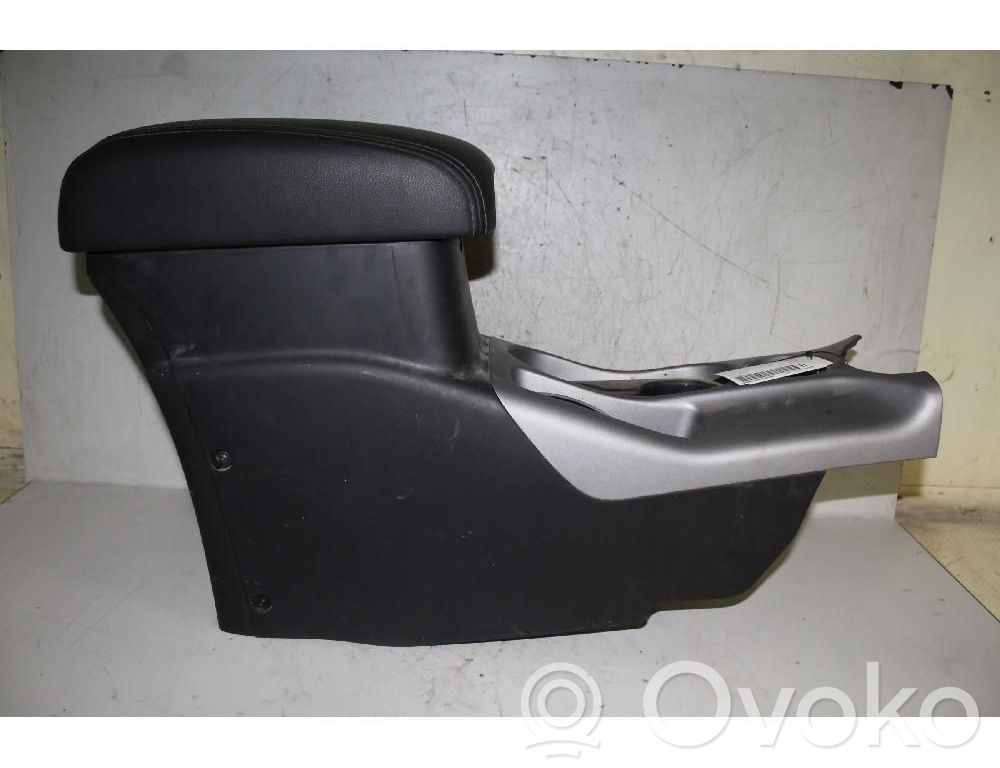 Mitsubishi Outlander Reposabrazos 