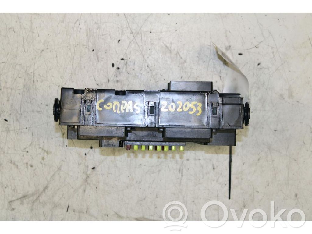Módulo de fusible   68262535AD
