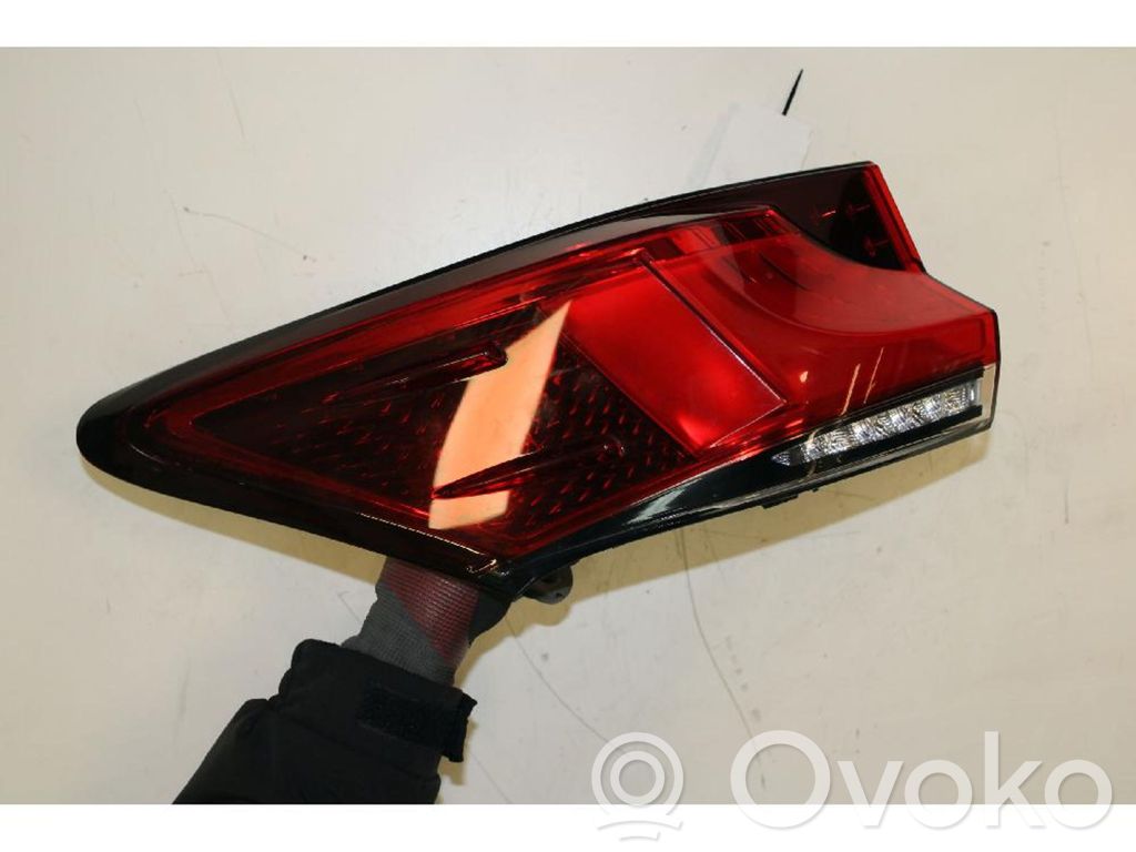 Lampa tylna