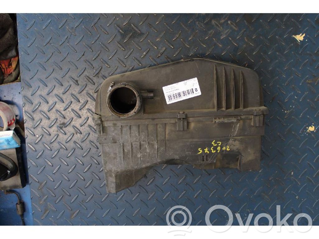 Air filter box
