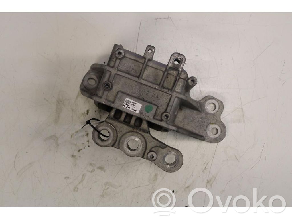 Jeep Renegade Engine mount bracket 
