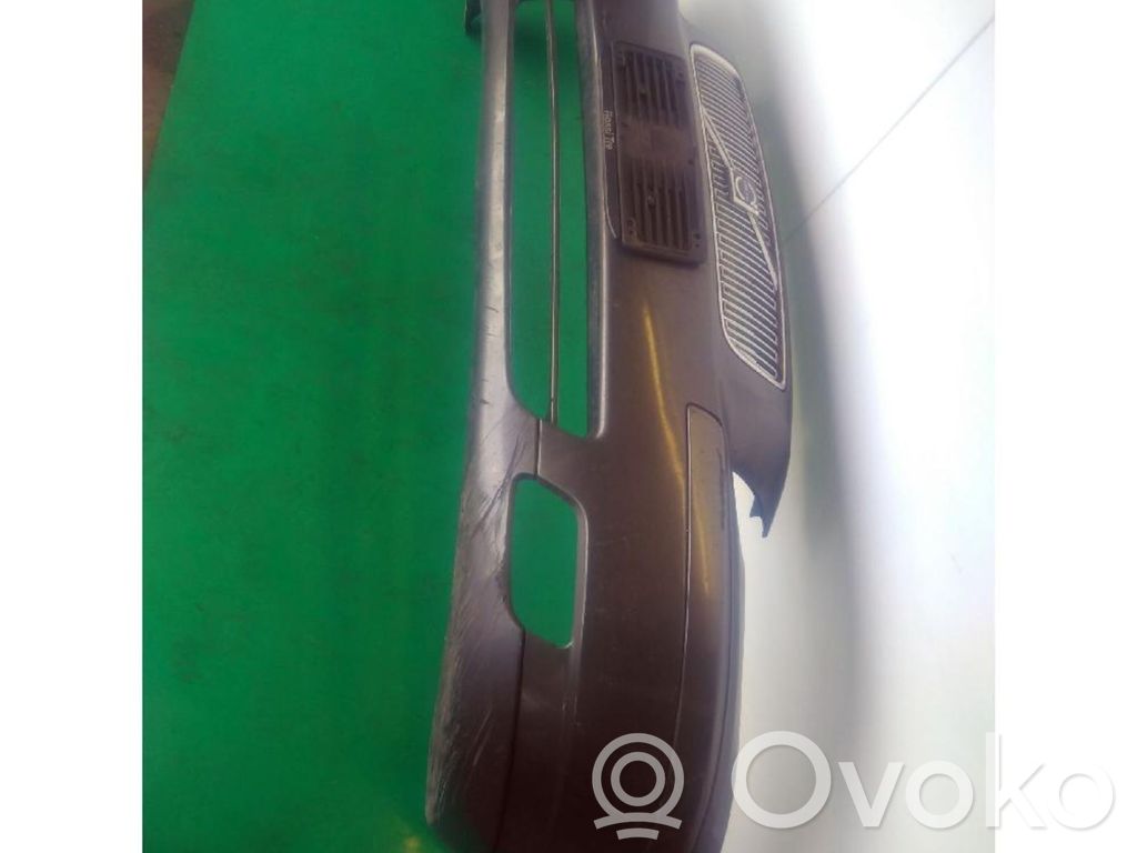 Volvo V70 Parachoques delantero 