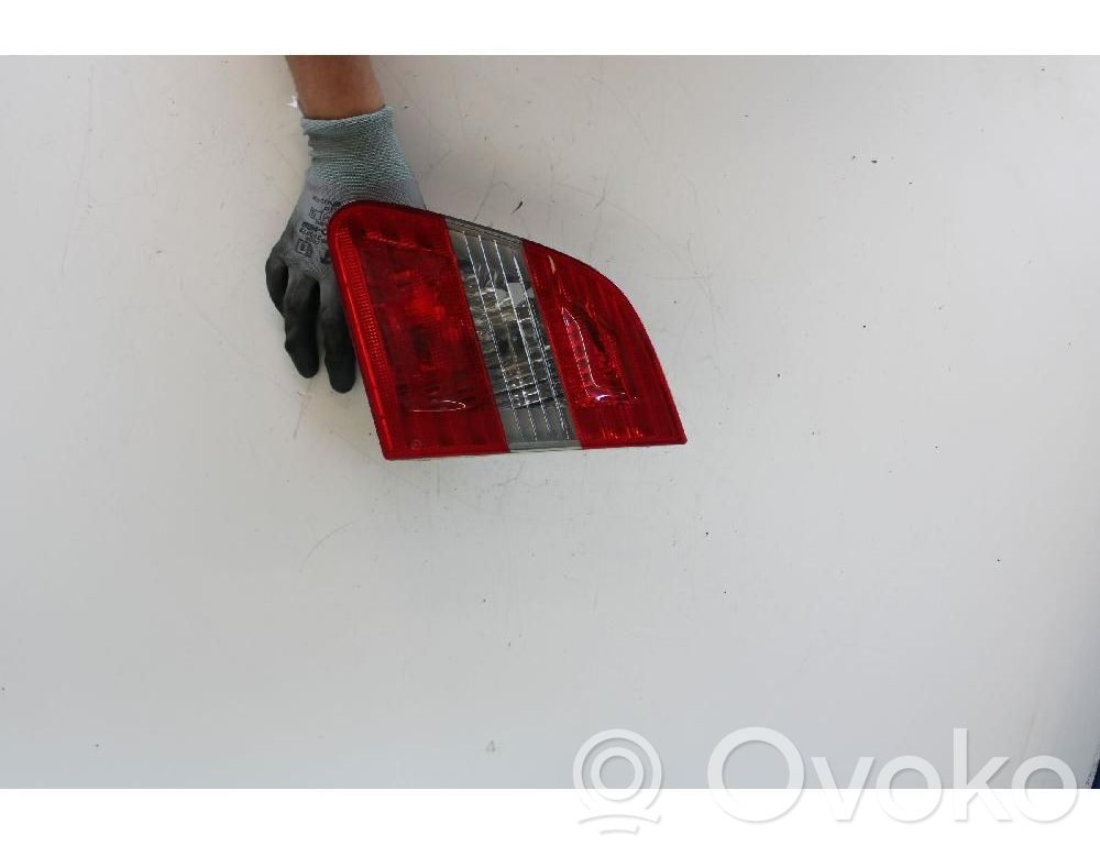 Mercedes-Benz B W245 Luci posteriori del portellone del bagagliaio 