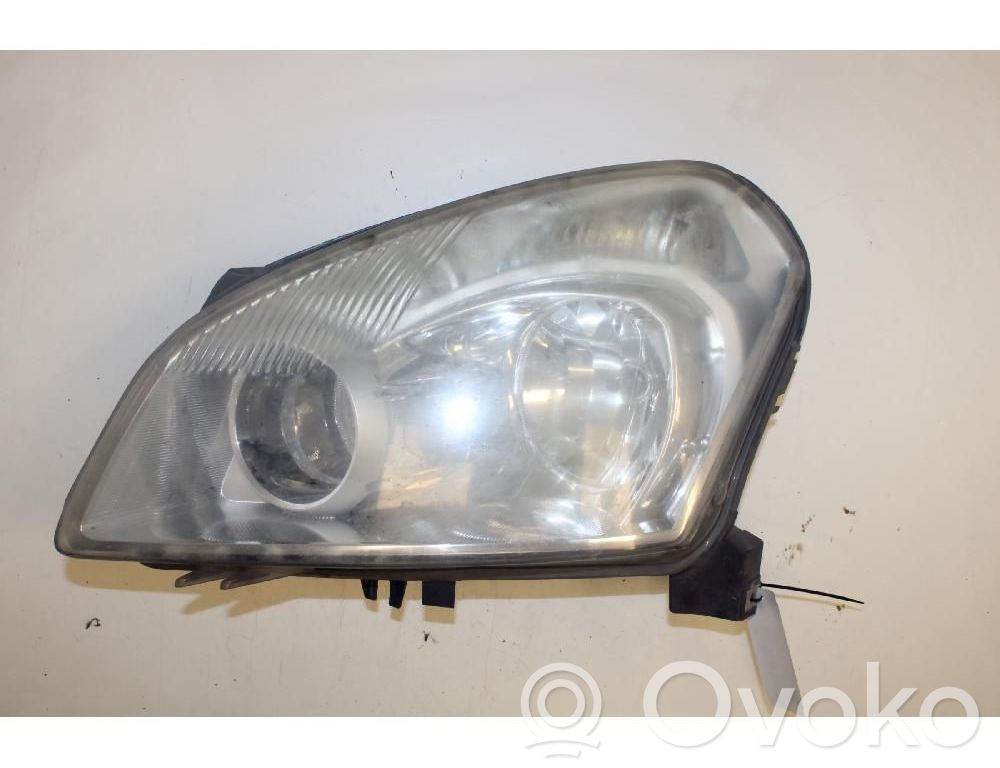 Nissan Qashqai+2 Faro/fanale