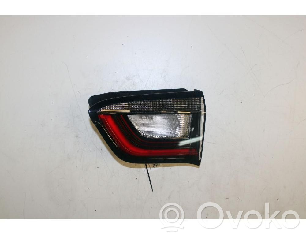Jeep Compass Lampă spate în capacul portbagajului 