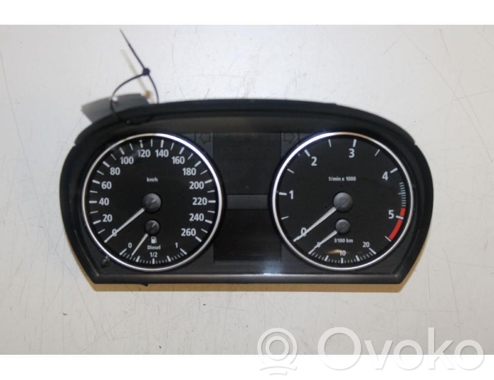 Compteur de vitesse tableau de bord   697465901