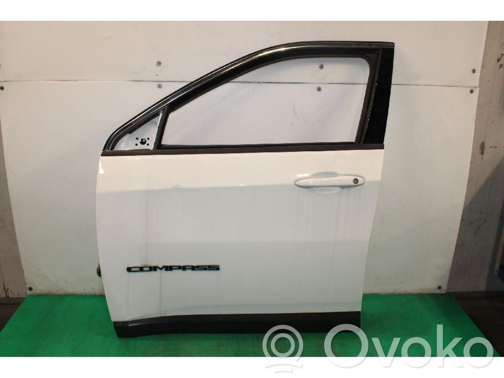 Priekinės durys   K68242543AA