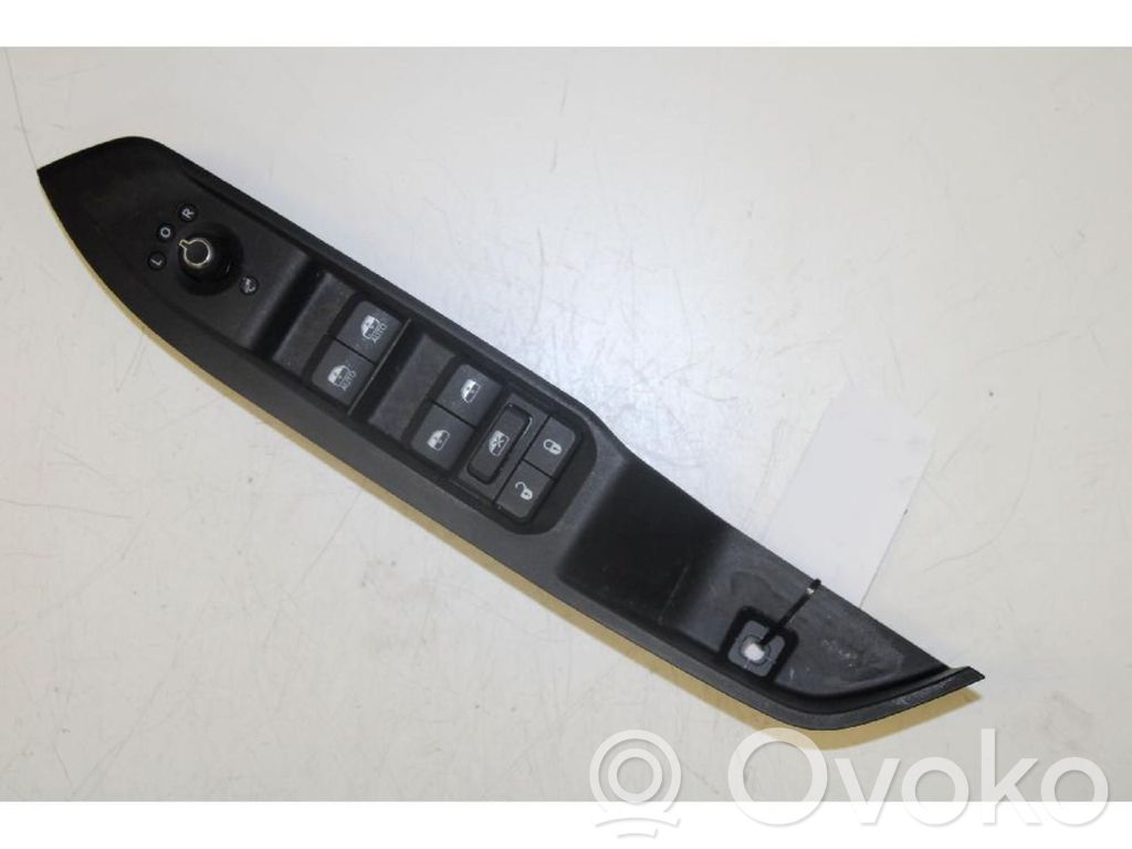 Jeep Compass Electric window control switch 