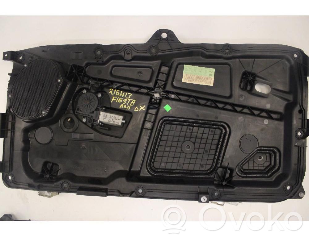 Ford Fiesta Macara ușă față cu motor 