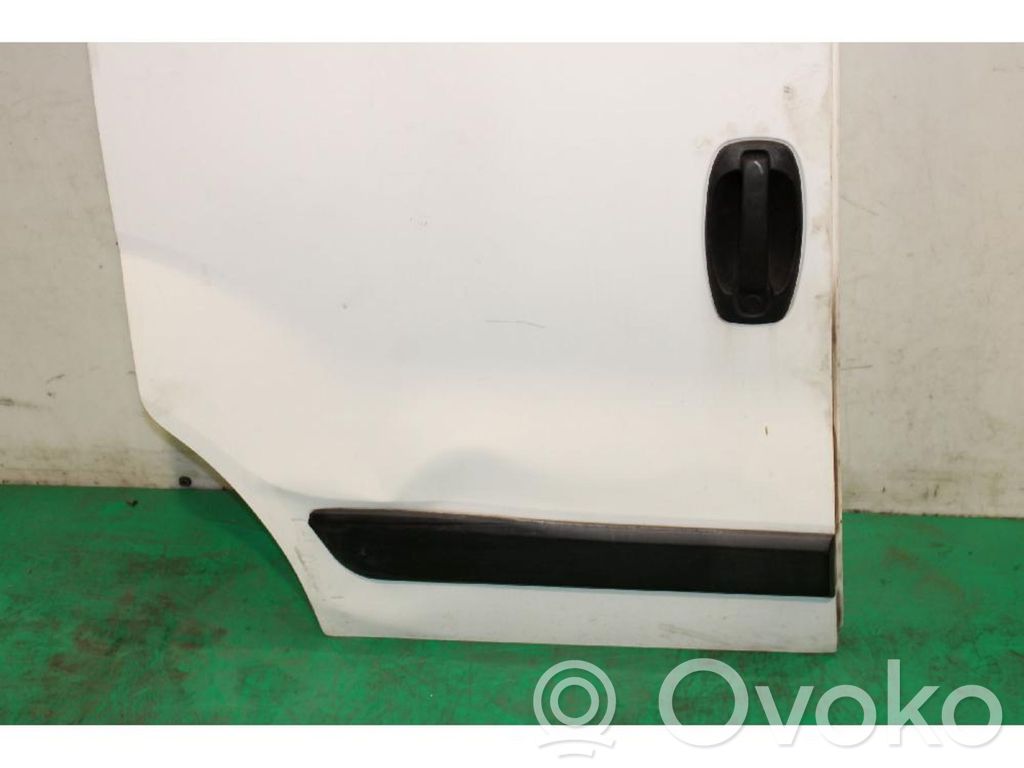 Peugeot Bipper Puerta corrediza 