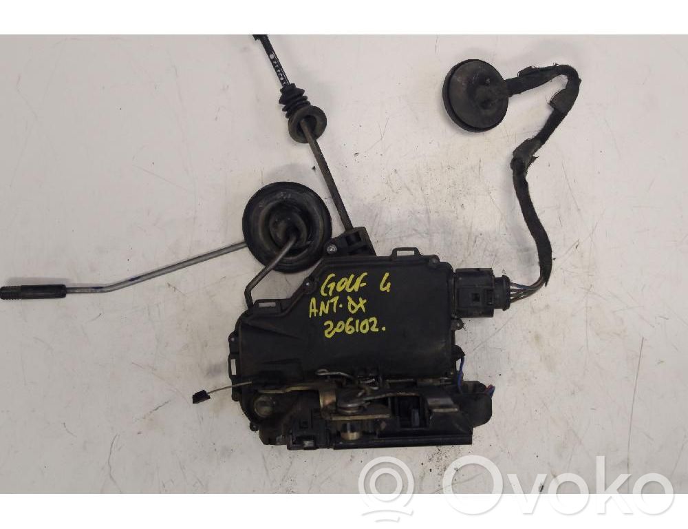 Volkswagen Golf IV Serratura portiera anteriore