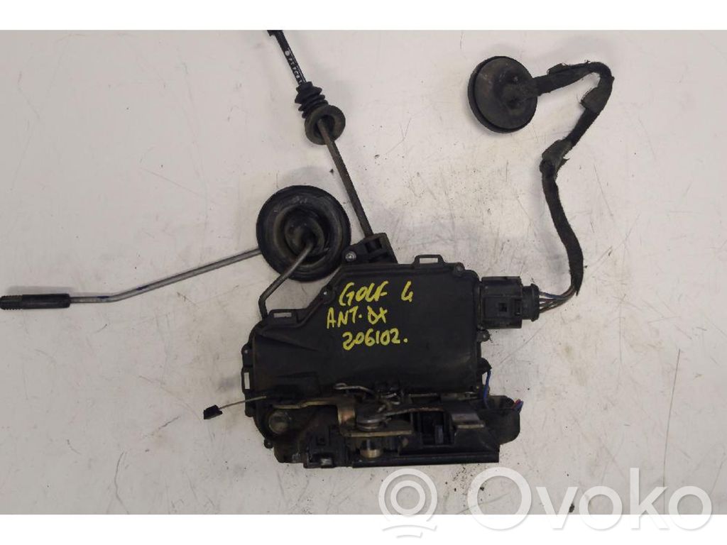 Volkswagen Golf IV Încuietoare ușă față 