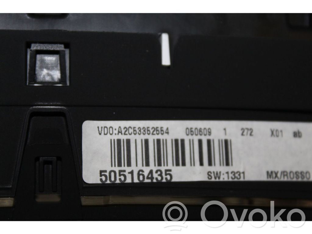 Speedometer (instrument cluster)   A2C53352554
