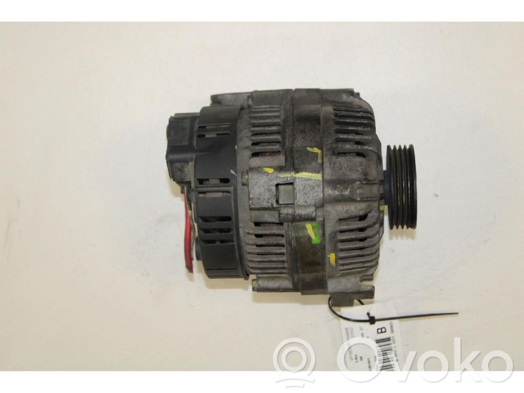 Renault Clio I Alternador 