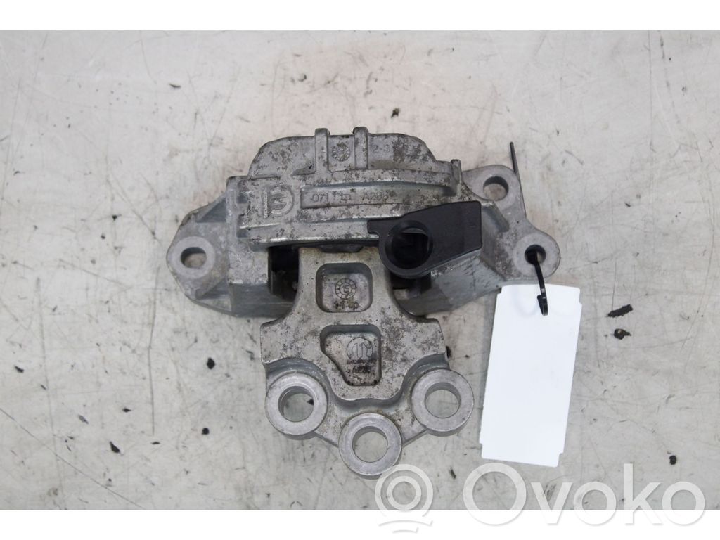 Engine mount bracket   00520176060