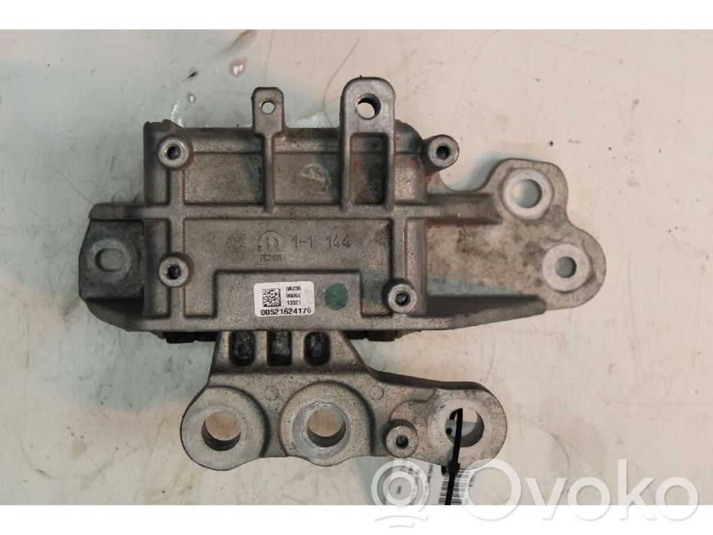 Fiat Tipo Engine mount bracket 