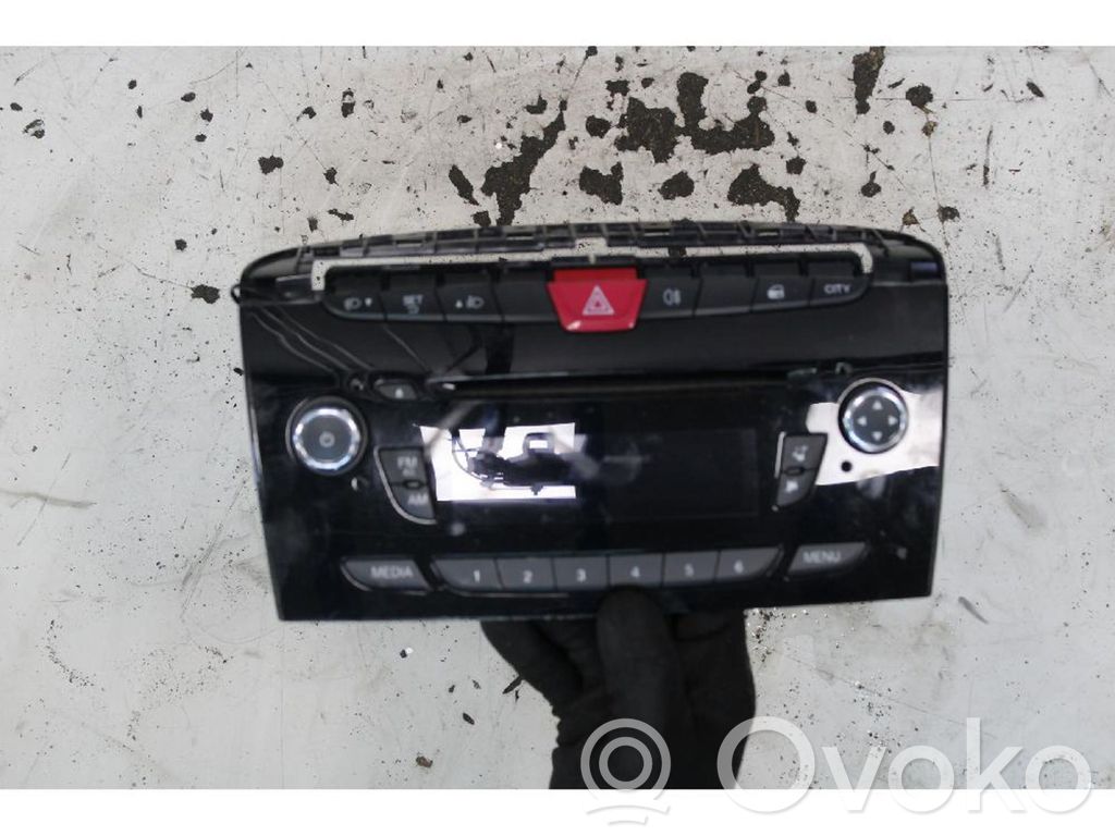 Lancia Ypsilon Unitate principală radio/CD/DVD/GPS 