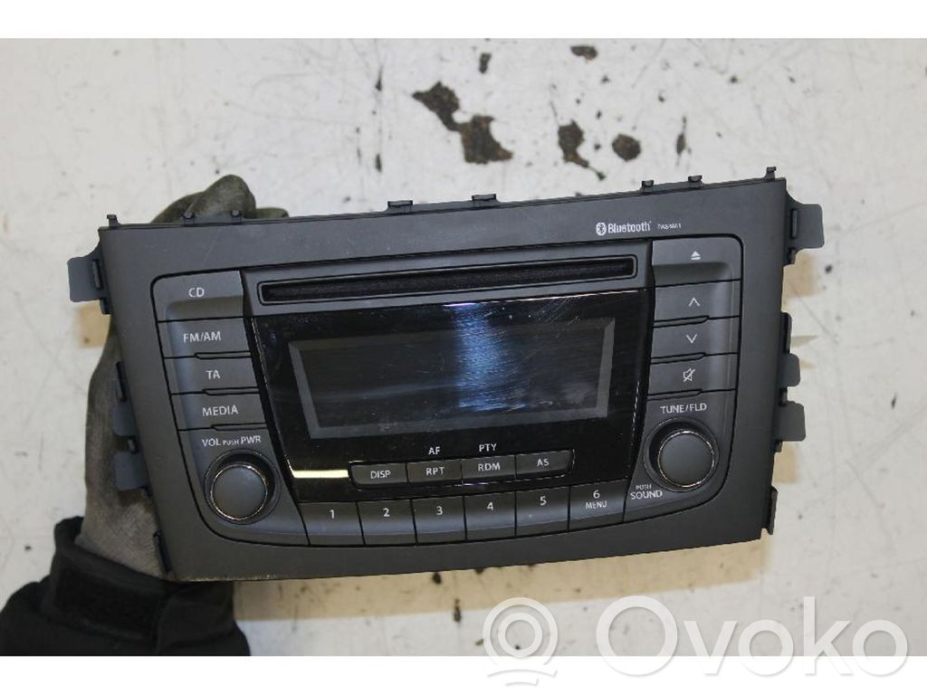 Suzuki Celerio Unitate principală radio/CD/DVD/GPS 